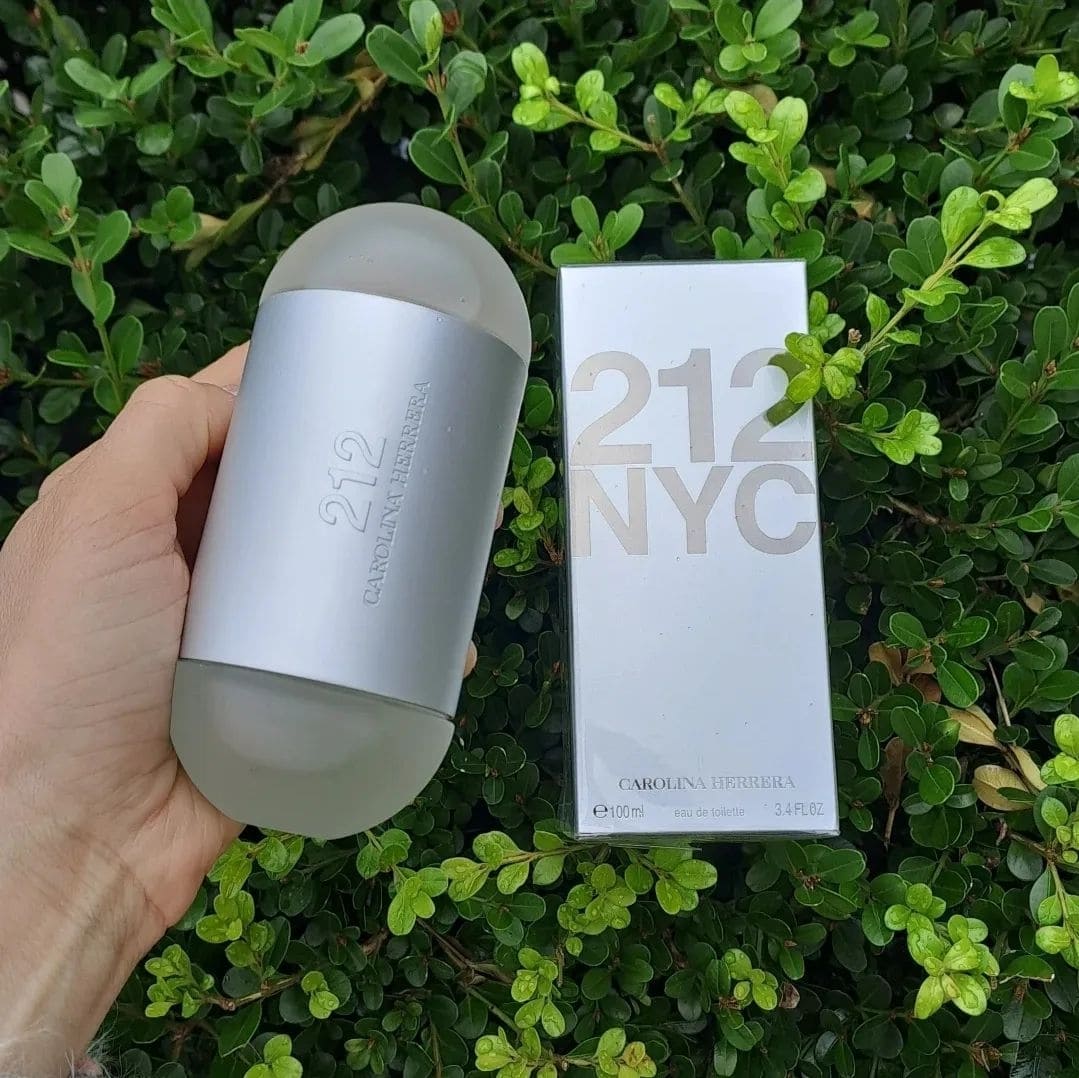 Carolina Herrera 212 NYC (EDT)